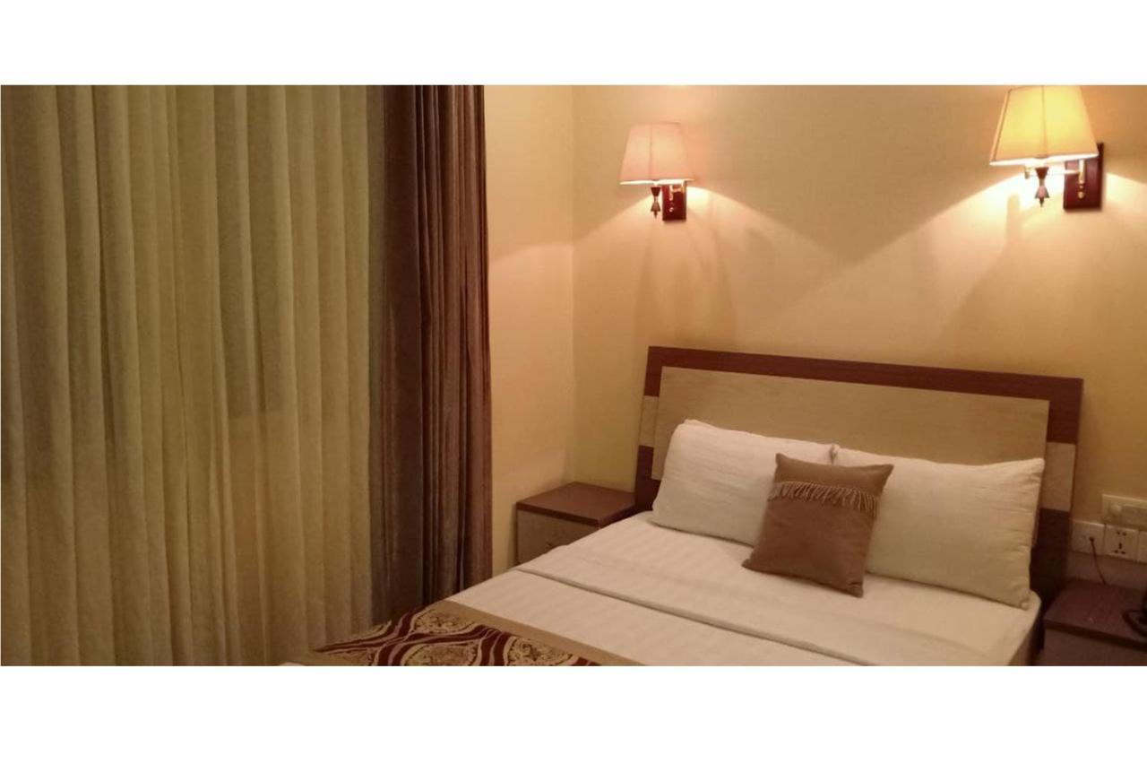You Eng Hotel Phnom Penh Eksteriør bilde
